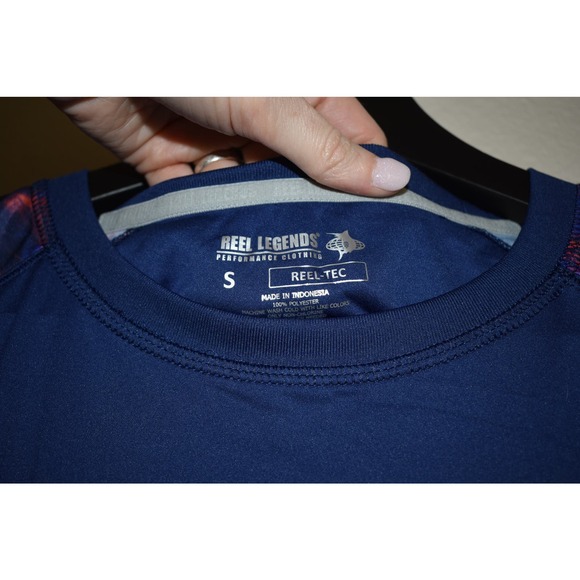 ⭐️ Reel Legends Navy Blue Performance Fishing Shirt Size S - Picture 3 of 5